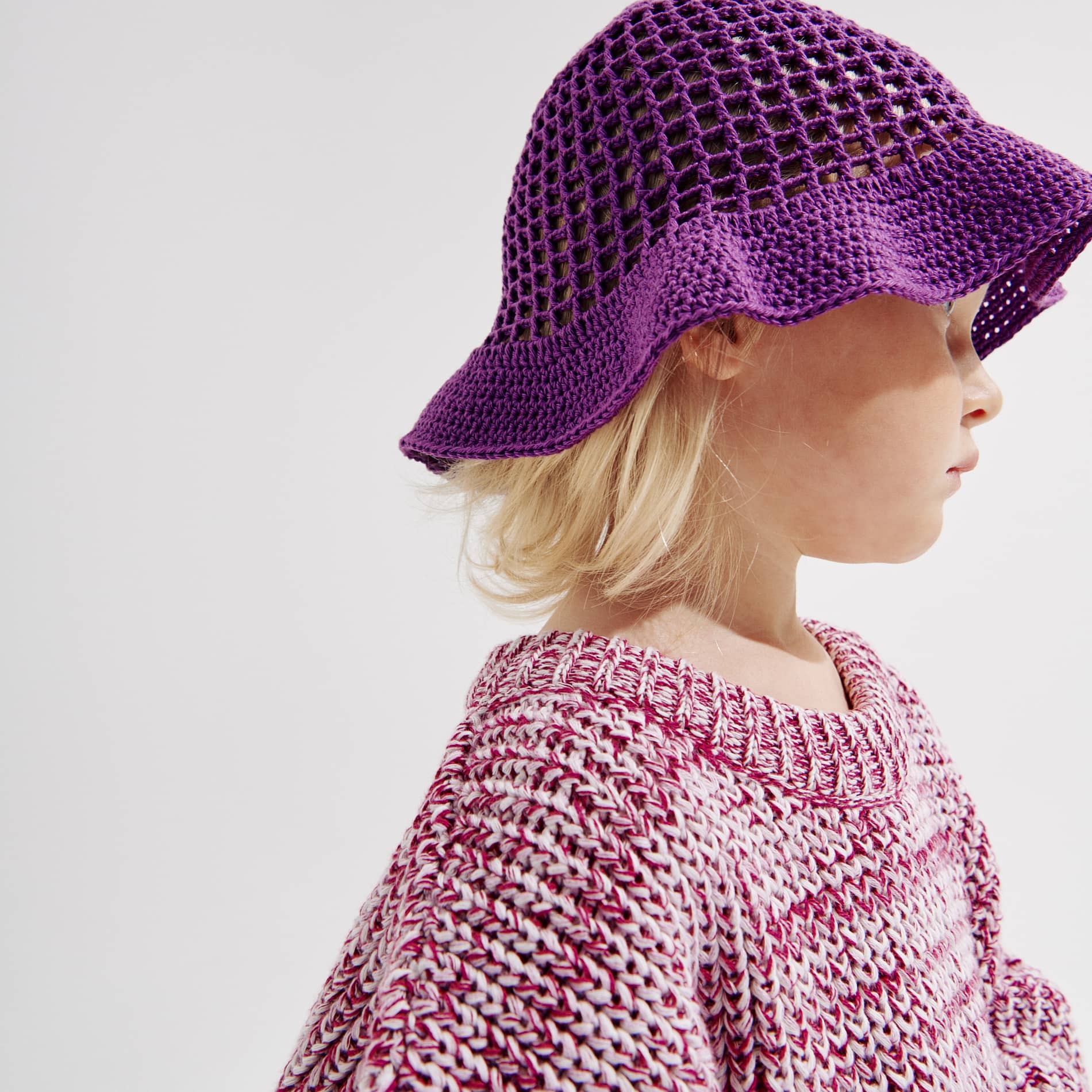 Openwork crochet bucket hat – purple